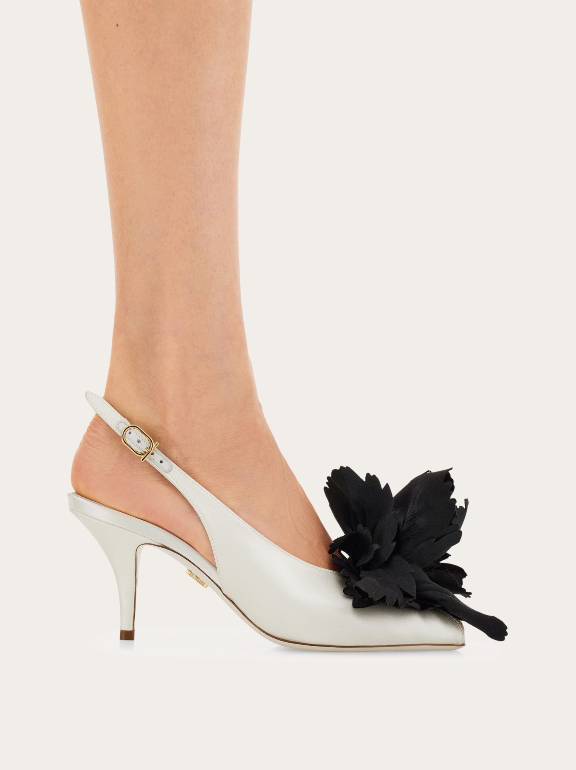 Ferragamo Flower embellished slingback - Image 5